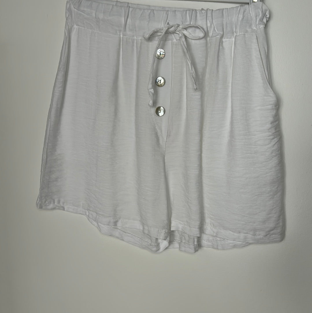 Shorts mit Knopfleiste