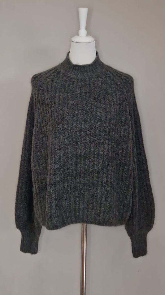 Dicker Strickpullover